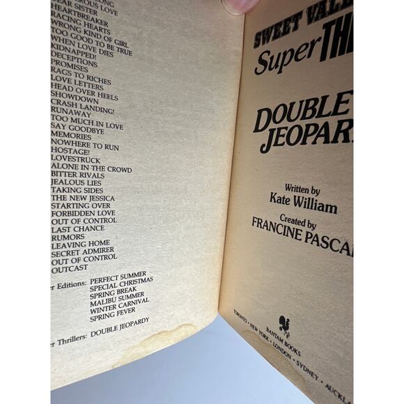 Sweet Valley High Super Thriller First Edition First Print Book Double Jeopardy - Picture 8 of 10